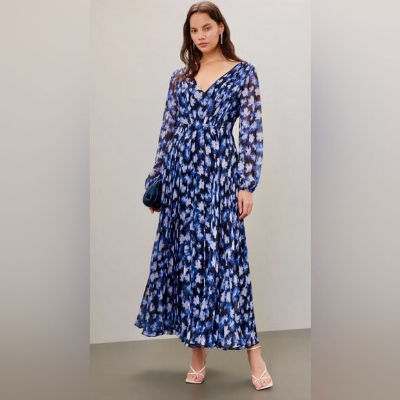 Monique Lhuillier Dresses & Skirts - MONIQUE LHUILLIER🍃MELANIE DRESS BLUE FLOWING MAXI DRESS ARMS SHEER $645 NEW